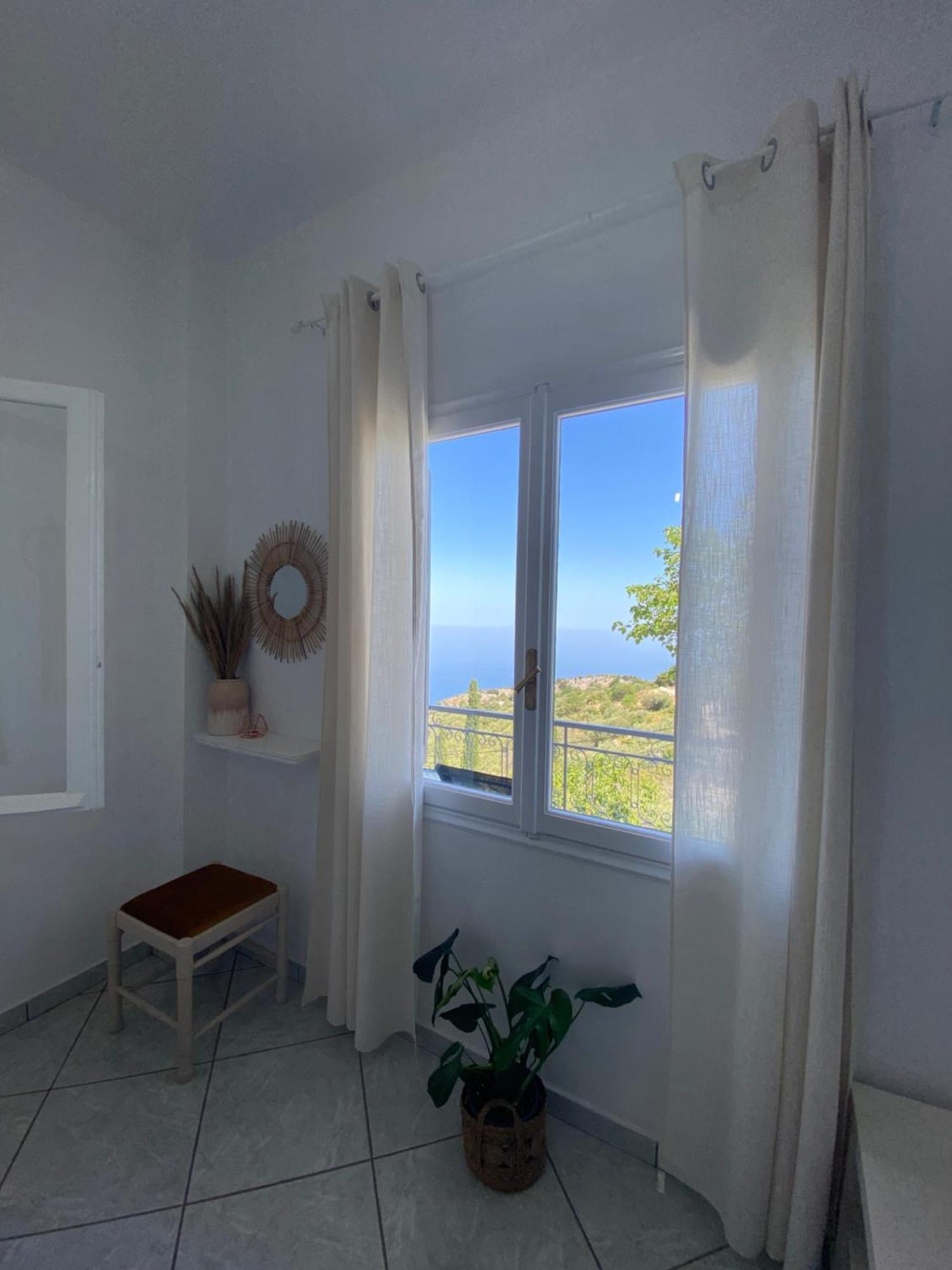 Exanthia Sunset Apartment ภายนอก รูปภาพ